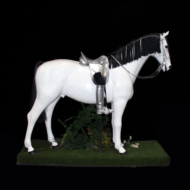 Hest i faktisk størrelse