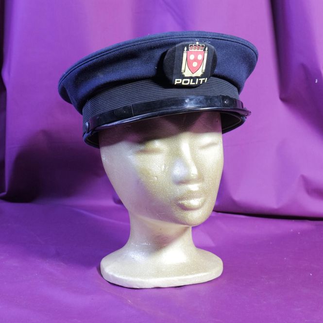 Hovedbilde Politihatt